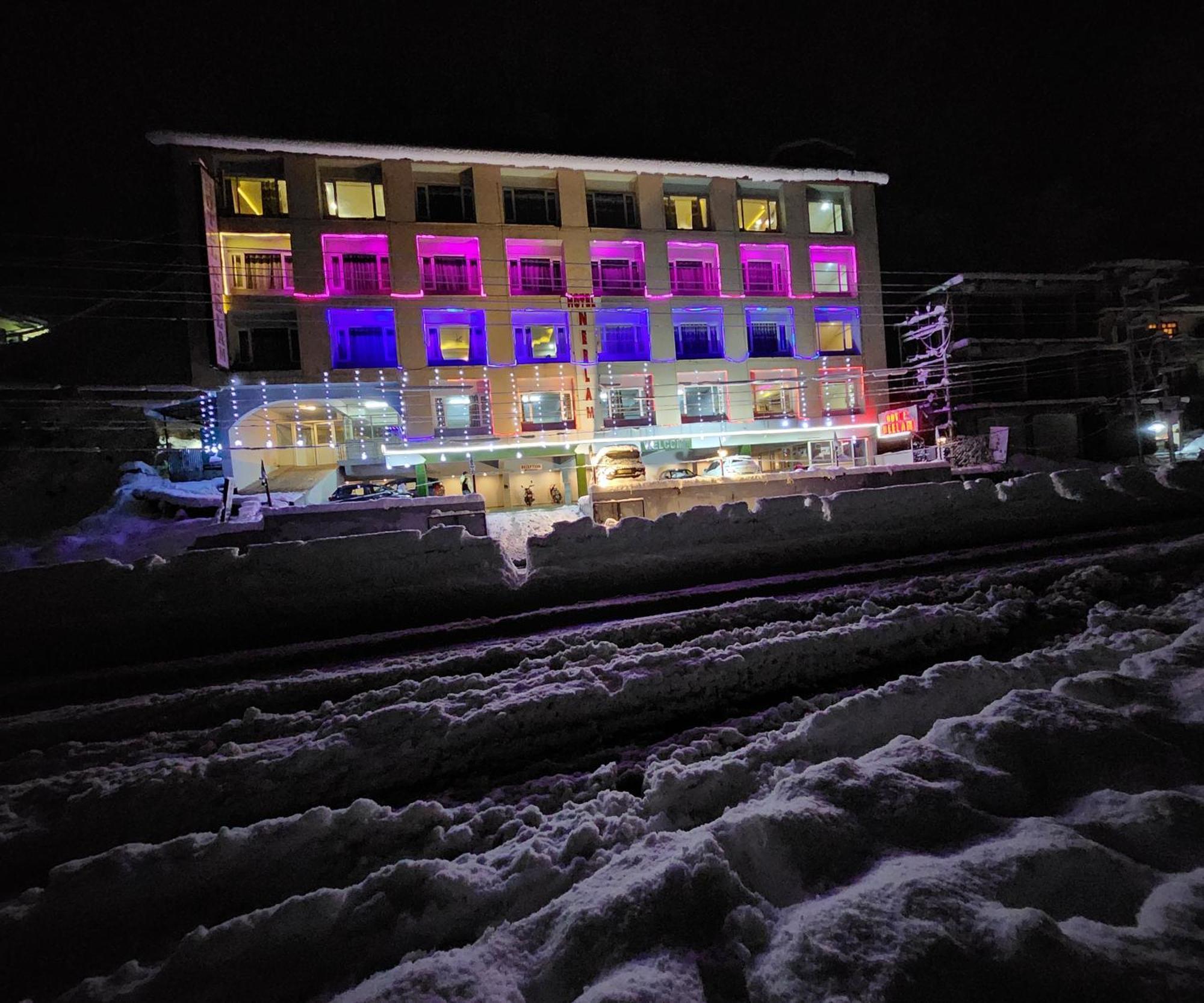 Hotel Neelam Manali Near Volvo Bus Stand Manali Exteriör bild